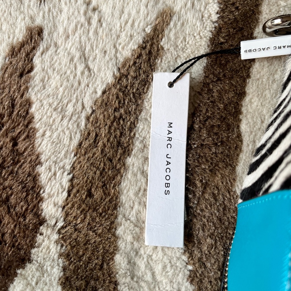 Marc Jacobs Animal Print Sling Bag - Picture 5 of 9